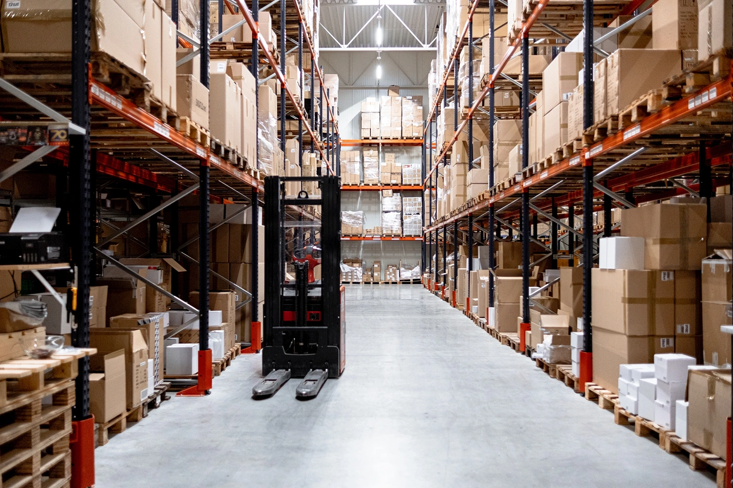 Oświetlenie do magazynu