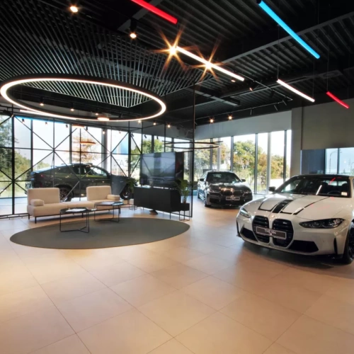 oświetlenie dla salonów samochodowych