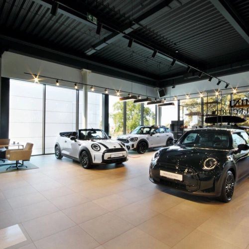 oświetlenie dla salonów samochodowych