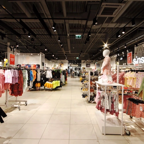 oświetlenie sklepów odzieżowych